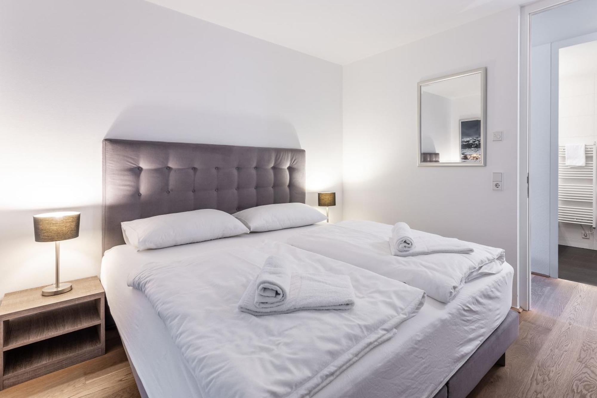 צל-אם-זי Bellevue Residences - Luxurious Lakeside Apartments מראה חיצוני תמונה